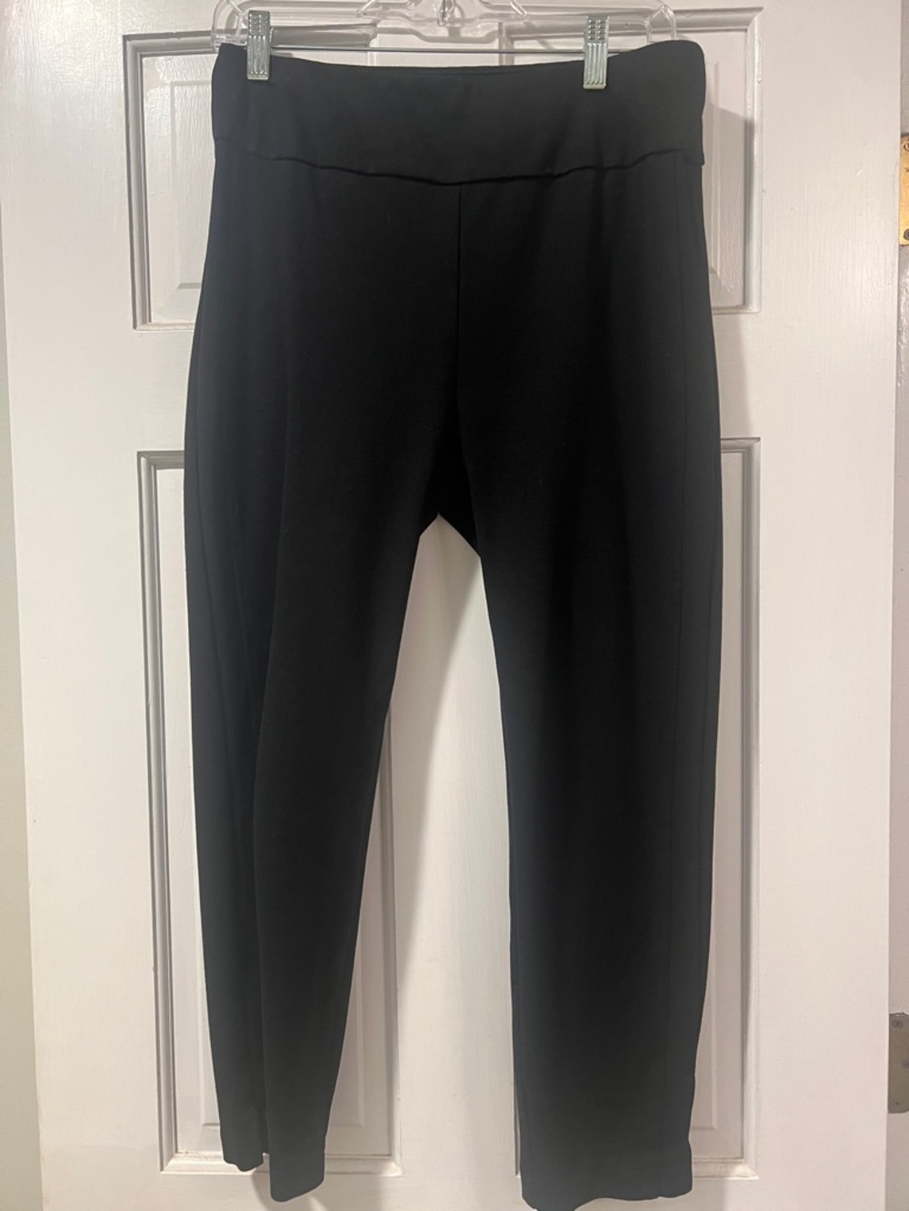 Everyday Straight-Leg Pull-On Pants in Black